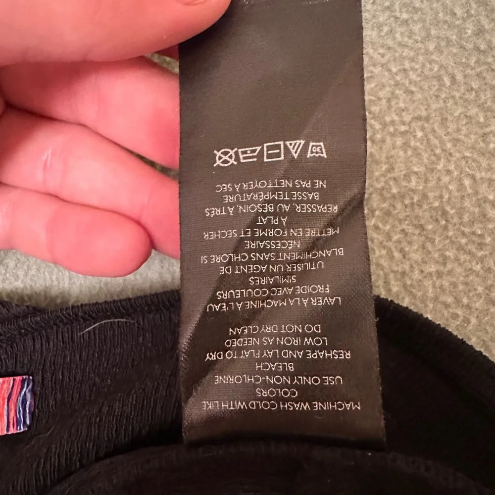 Urban outfitters women’s size large halter top in black - Picture 5 of 5